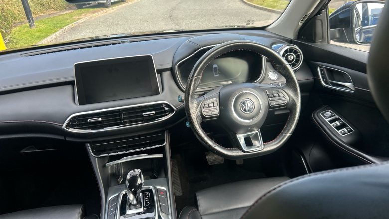 MG Hs 1.5 T-GDI Excite 5dr DCT Petrol Hatchback